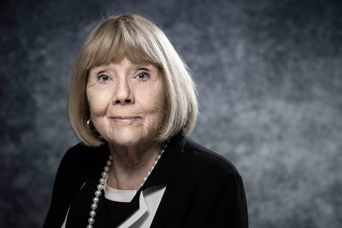 Dame Diana Rigg k3radh